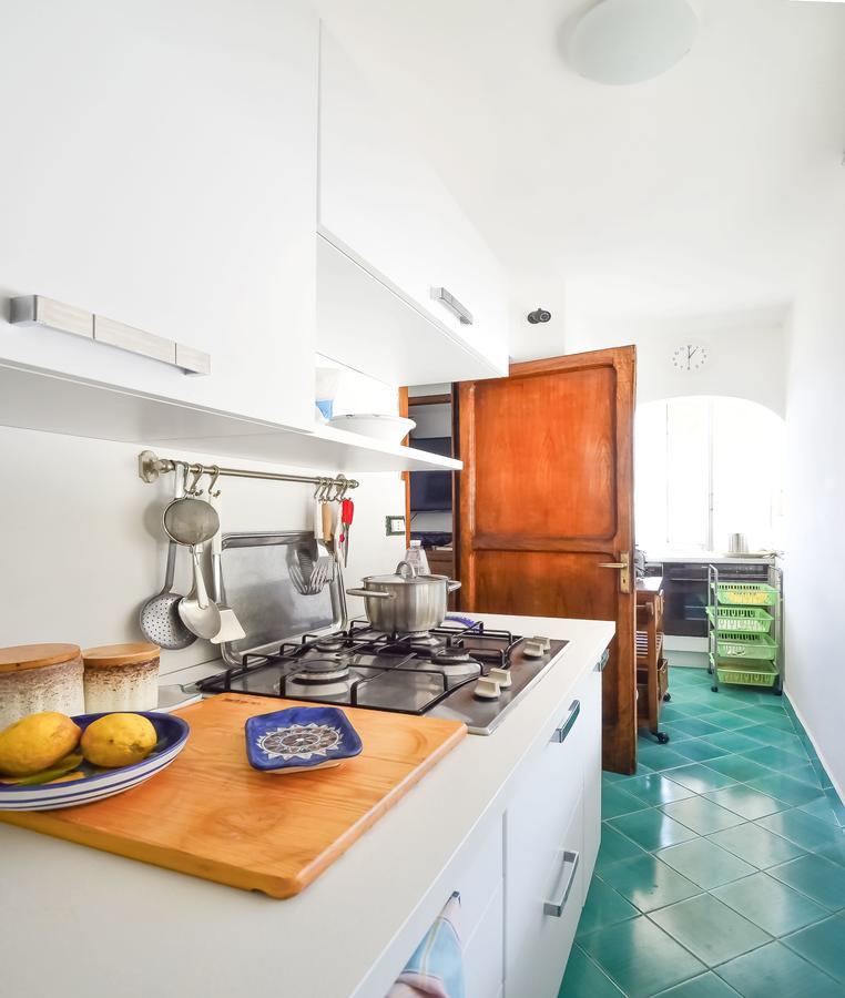 Amore Rentals - Casa Raffi Positano Exterior photo